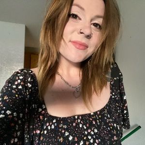 Meet your Posher, Kaylie